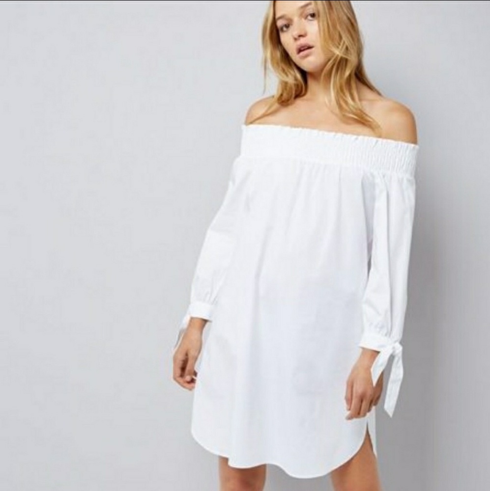 Bardot XS off the shoulder dress